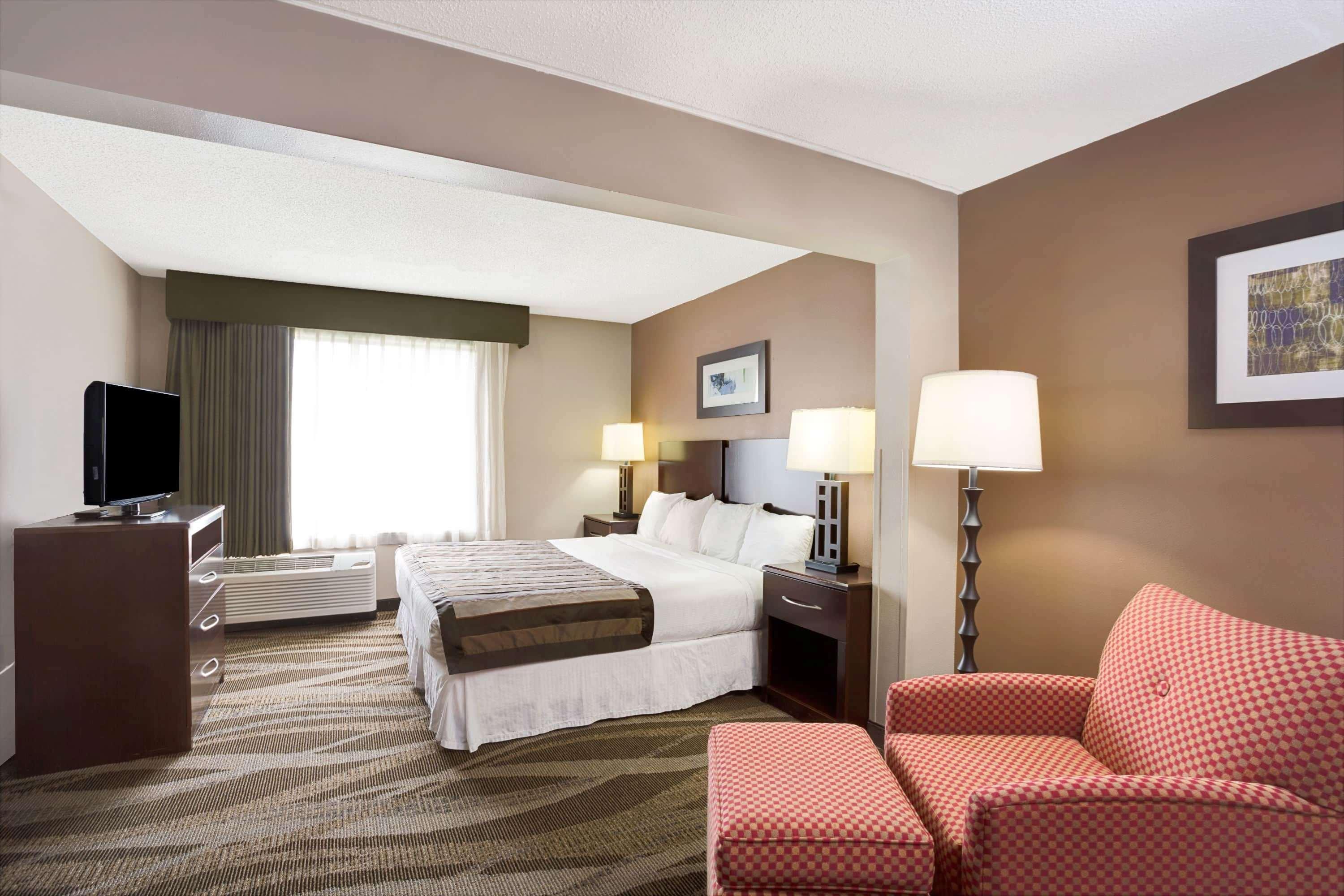 Wingate By Wyndham Raleigh Durham / Airport Otel Dış mekan fotoğraf