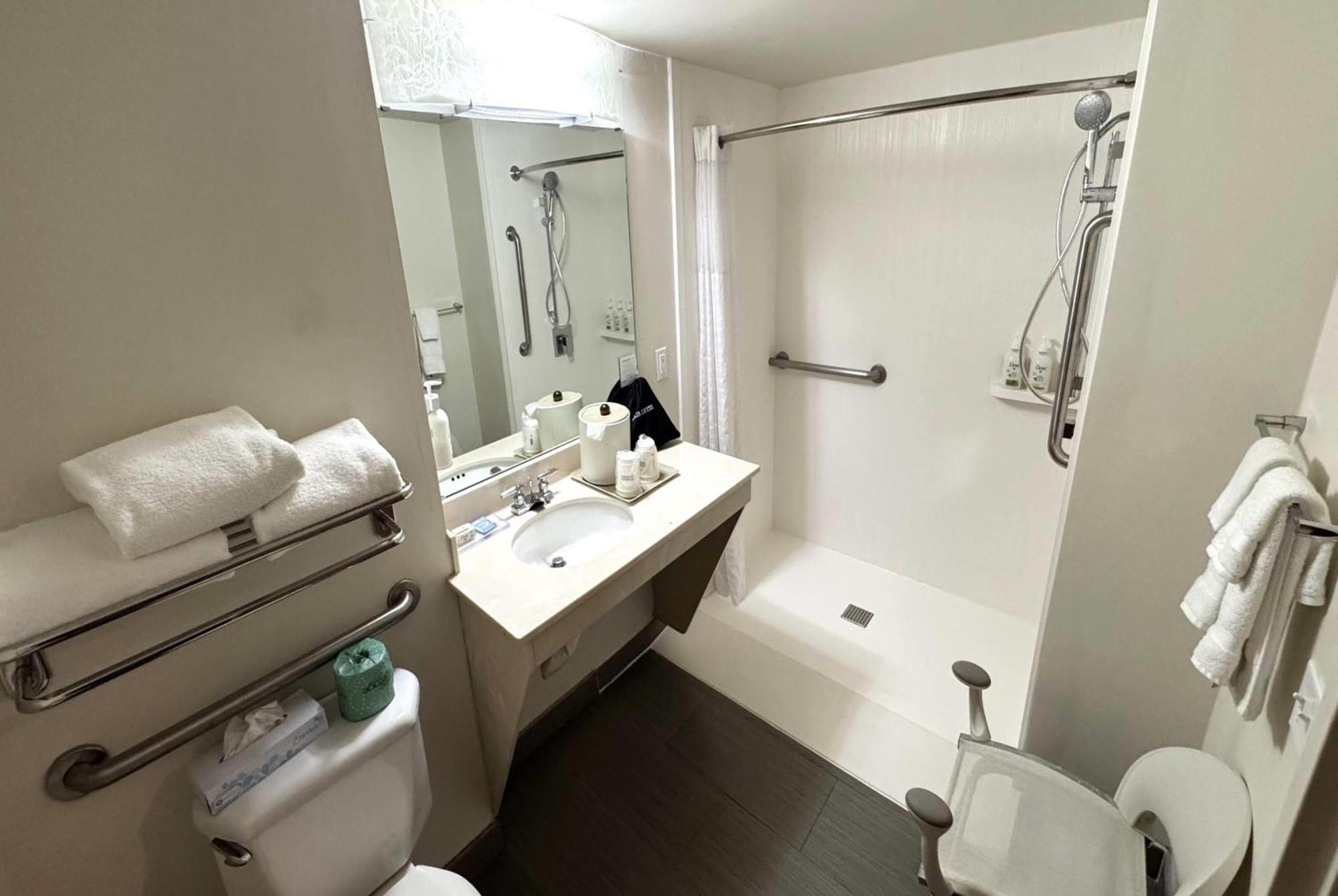 Wingate By Wyndham Raleigh Durham / Airport Otel Dış mekan fotoğraf